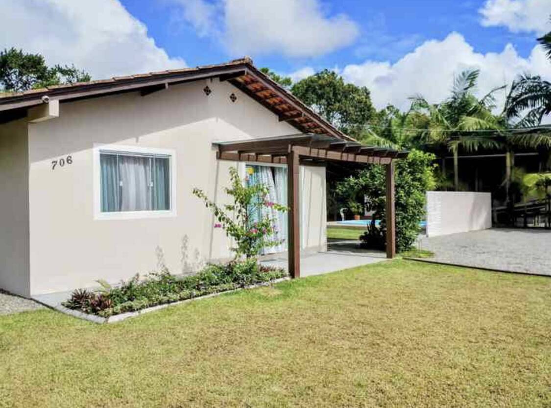 #LT0007 - Casa para Temporada em Itapoá - SC