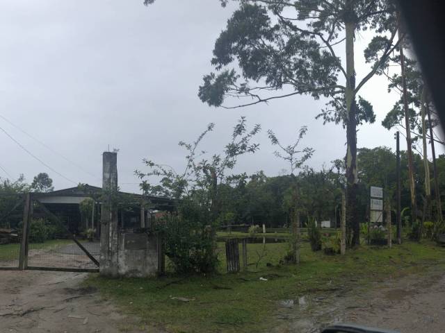 #LT0008 - Casa para Temporada em Itapoá - SC