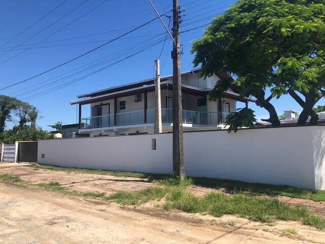 #S0008 - Sobrado para Venda em Itapoá - SC